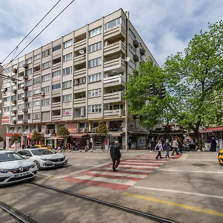 Апартаменти Altiparmak 2 Bdrm *
